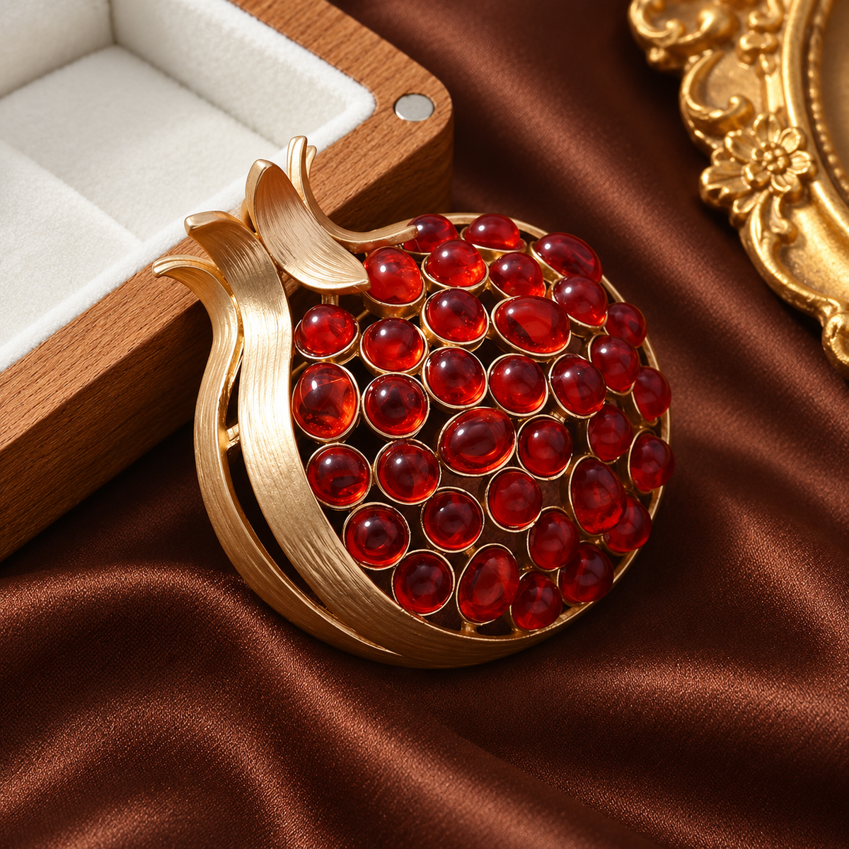 🍎Pomegranate Brooch | Carry Blessings & Prosperity
