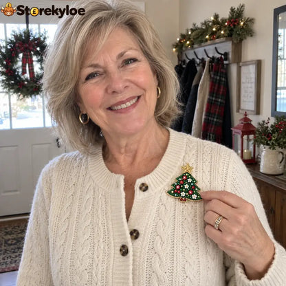 🎄Beginner-Friendly Christmas Diamond Painting Brooch DIY Kit | 6 Festive Designs with Sparkling Gems & Pin Backs 💎