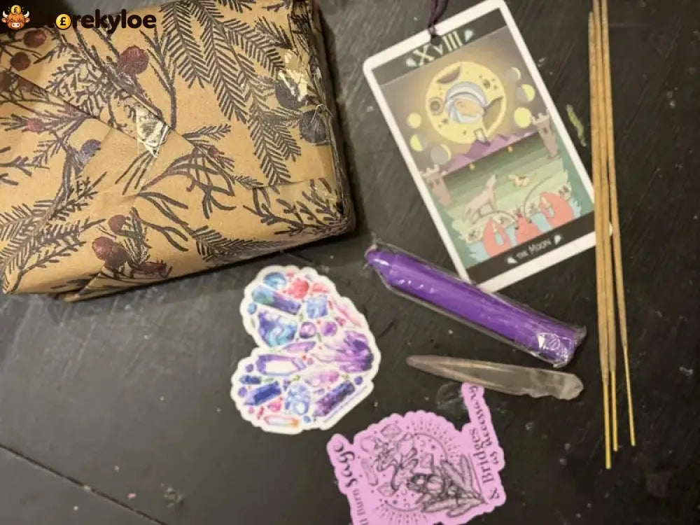 🔮 Blind Date With A Tarot Deck – A Magical Surprise Waiting To Be Discovered