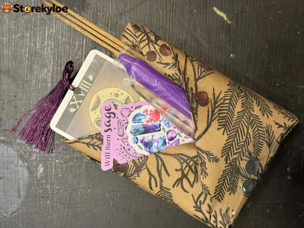 🔮 Blind Date With A Tarot Deck – A Magical Surprise Waiting To Be Discovered