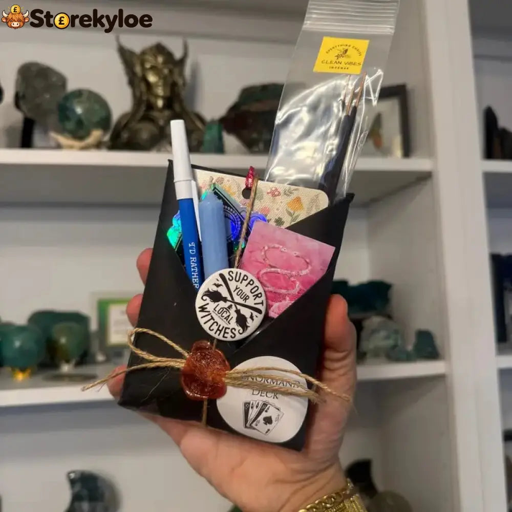🔮 Blind Date With A Tarot Deck – A Magical Surprise Waiting To Be Discovered