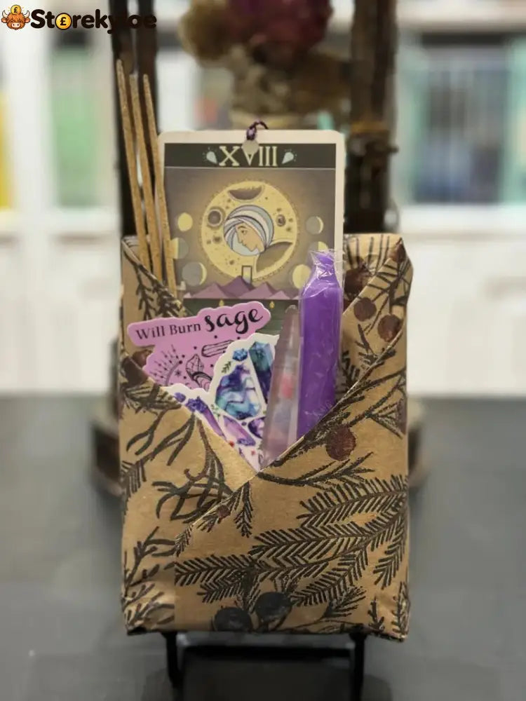 🔮 Blind Date With A Tarot Deck – A Magical Surprise Waiting To Be Discovered