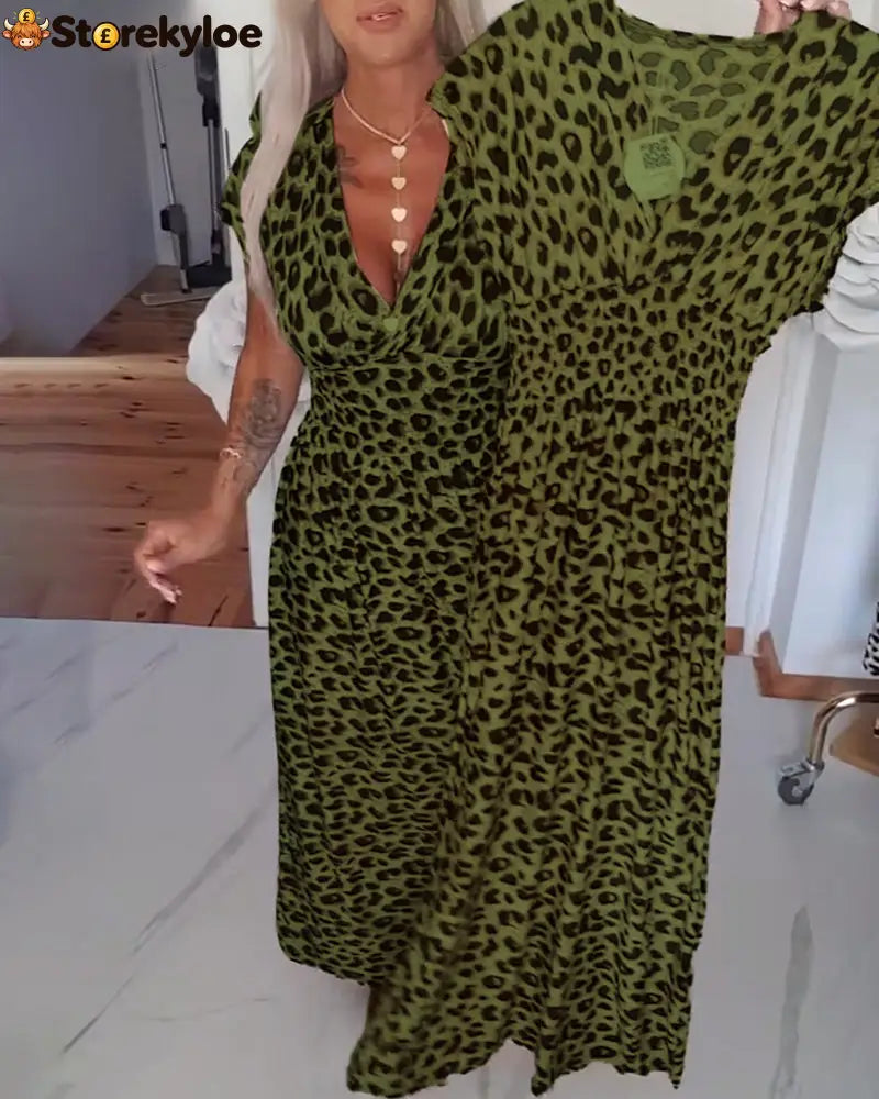 Elegant Leopard Print V-Neck Dress - Green / S