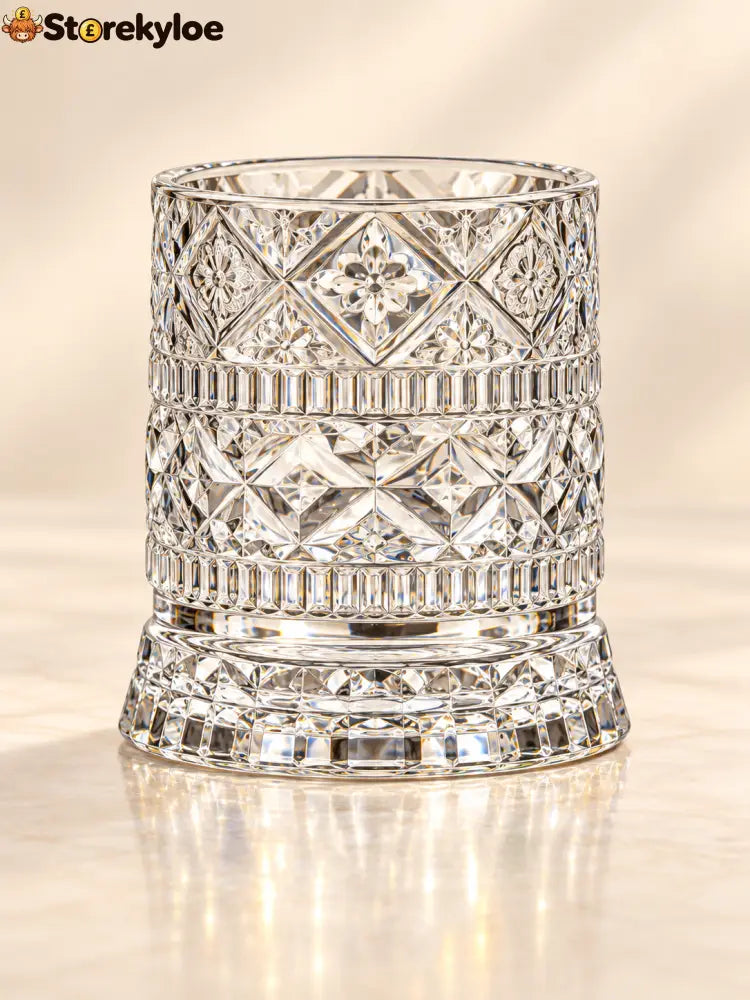🍸Luxury 360° Spinning Crystal Glass - Snowflake pattern
