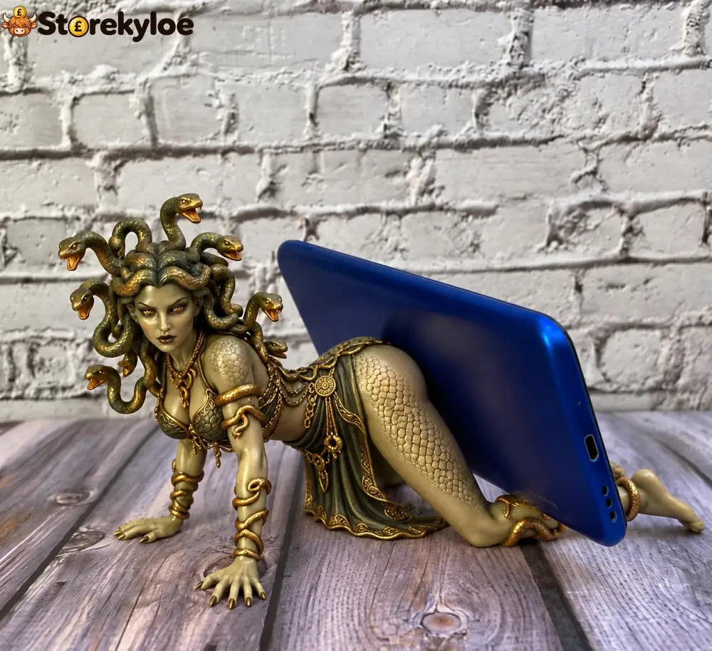 Medusa’s Gaze Phone Holder – Greek Mythology Snake-hair Sculpture & Gothic Desk Decor