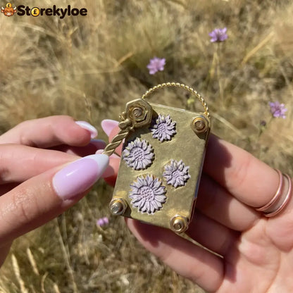 🌼Mini Flower Press | Small Portable Pocket Press - Sunflower