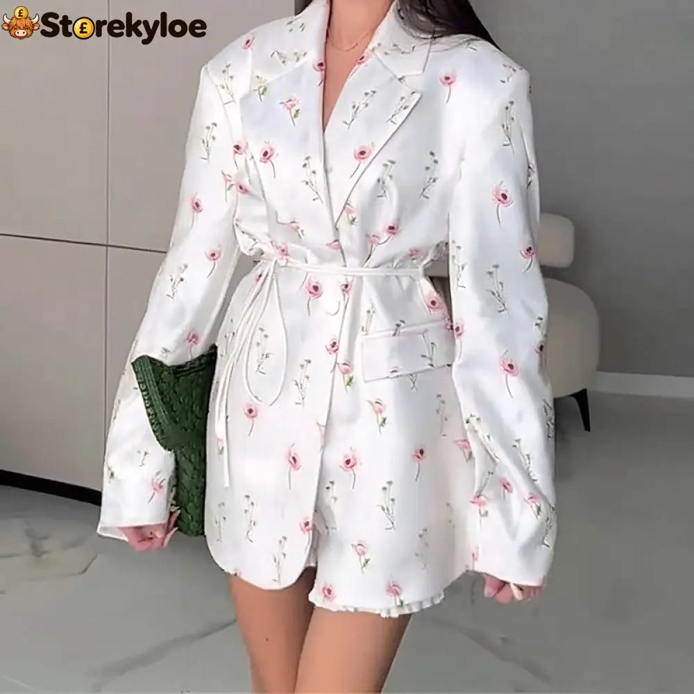 Oversized belted blazer with puff sleeves – Modern and sophisticated elegance - White Floral / S