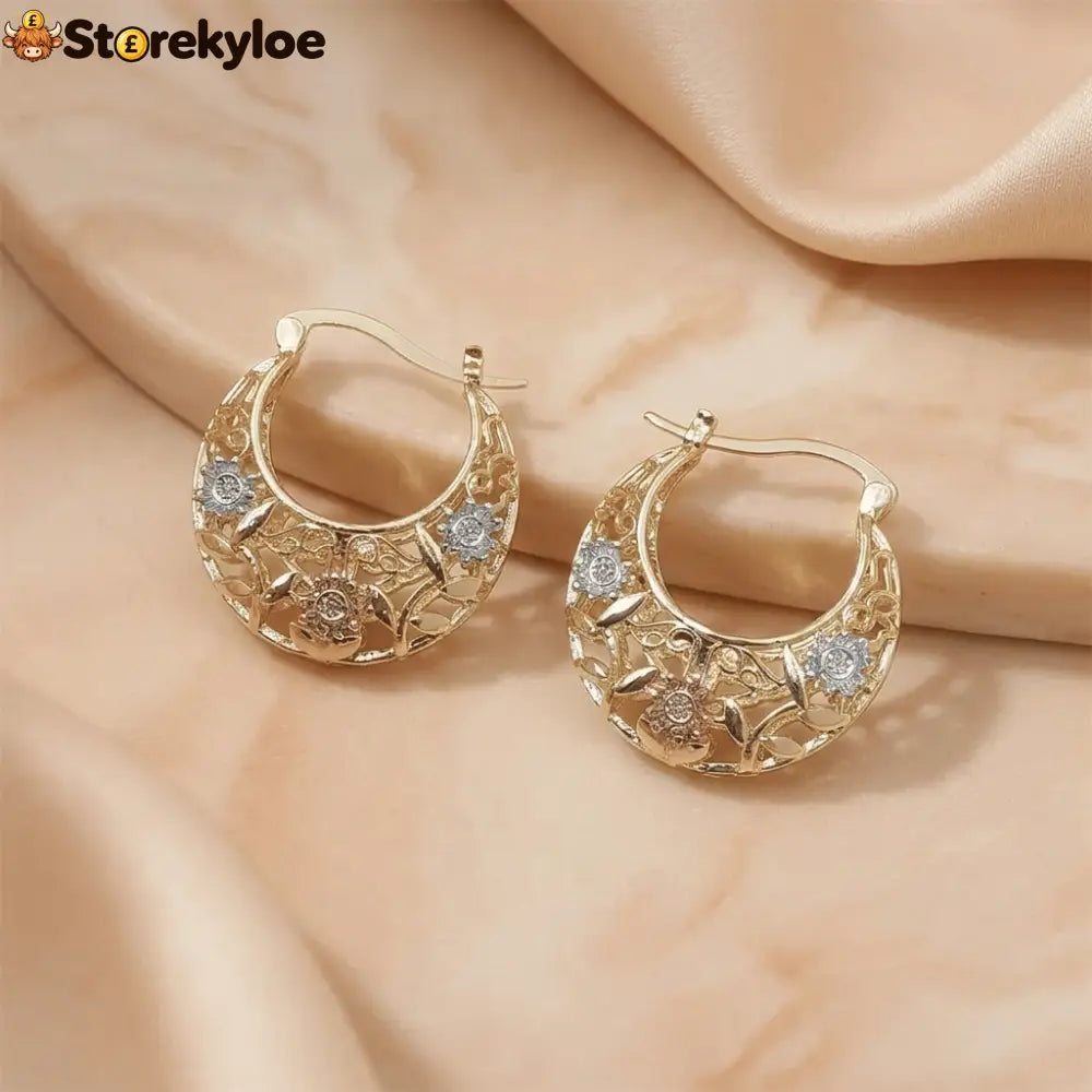 🌸 Vintage 14K Gold Flower Hoop Earrings